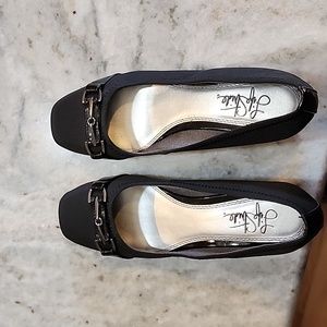 NWOT Life Stride black wedge